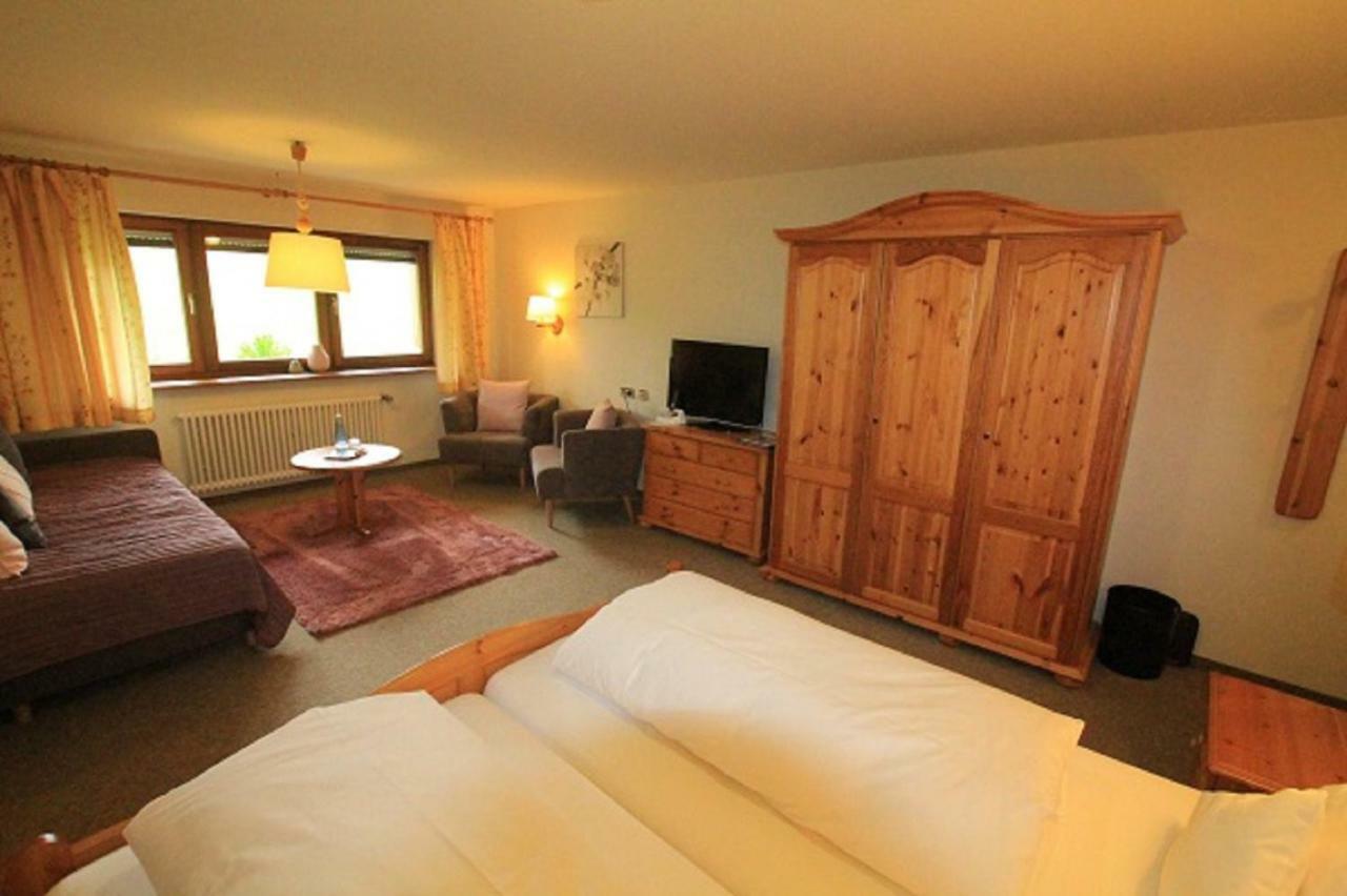 Imbery Hotel & Restaurant Hinterzarten Bagian luar foto